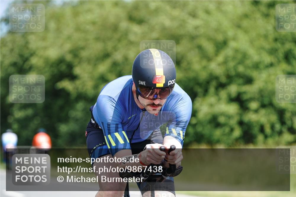21.06.2026 - Viking Triathlon Michael Burmester http://msf.ph/oto/9867438 21.06.2026 12:18:19 Radfahren 5, 25, 43, 82, 423, 448, 520, 520, 547, 575, 623, 633, 636 meine-sportfotos.de
