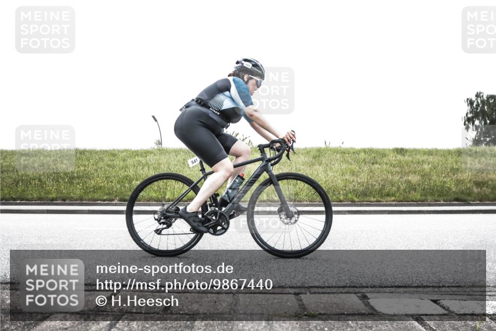 21.06.2026 - 29. Vierlanden-Triathlon H.Heesch http://msf.ph/oto/9867440 21.06.2026 10:33:41 Radfahren 224, 228, 362, 440, 541, 576 meine-sportfotos.de