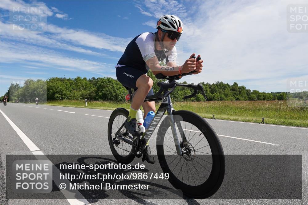 21.06.2026 - Viking Triathlon Michael Burmester http://msf.ph/oto/9867449 21.06.2026 11:39:01 Radfahren 100, 102, 105, 171, 276, 306, 326, 531, 605, 606, 617, 638, 648 meine-sportfotos.de