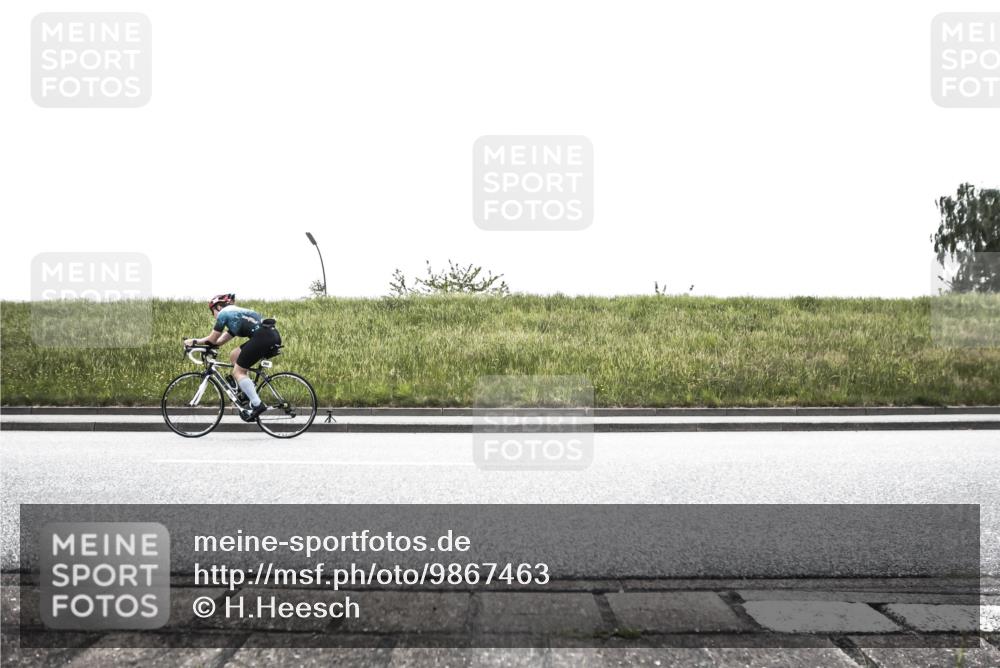 21.06.2026 - 29. Vierlanden-Triathlon H.Heesch http://msf.ph/oto/9867463 21.06.2026 10:34:00 Radfahren 74, 253, 260, 329 meine-sportfotos.de