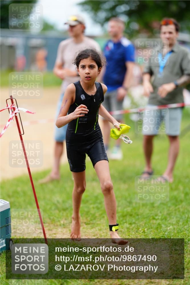 21.06.2026 - 29. Vierlanden-Triathlon LAZAROV Photography http://msf.ph/oto/9867490 21.06.2026 15:02:14 Schwimmen  meine-sportfotos.de