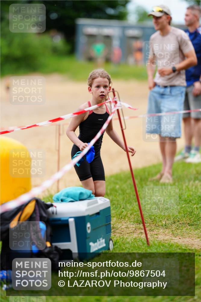 21.06.2026 - 29. Vierlanden-Triathlon LAZAROV Photography http://msf.ph/oto/9867504 21.06.2026 15:02:32 Schwimmen  meine-sportfotos.de