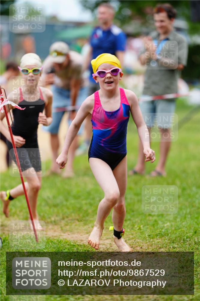 21.06.2026 - 29. Vierlanden-Triathlon LAZAROV Photography http://msf.ph/oto/9867529 21.06.2026 15:02:41 Schwimmen  meine-sportfotos.de