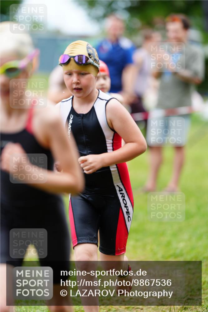21.06.2026 - 29. Vierlanden-Triathlon LAZAROV Photography http://msf.ph/oto/9867536 21.06.2026 15:02:43 Schwimmen  meine-sportfotos.de