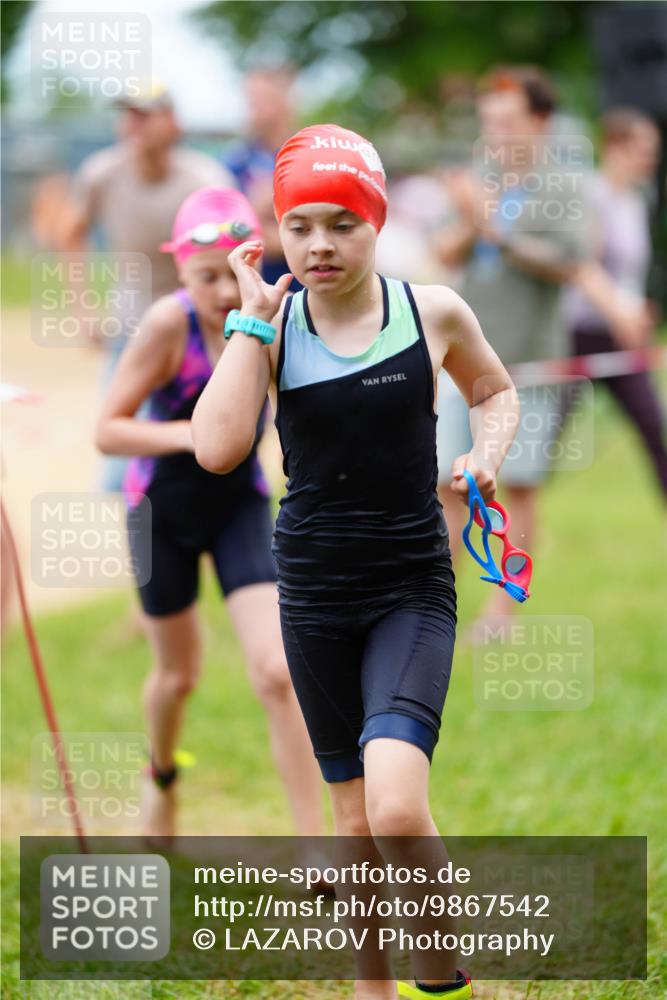 21.06.2026 - 29. Vierlanden-Triathlon LAZAROV Photography http://msf.ph/oto/9867542 21.06.2026 15:02:44 Schwimmen  meine-sportfotos.de