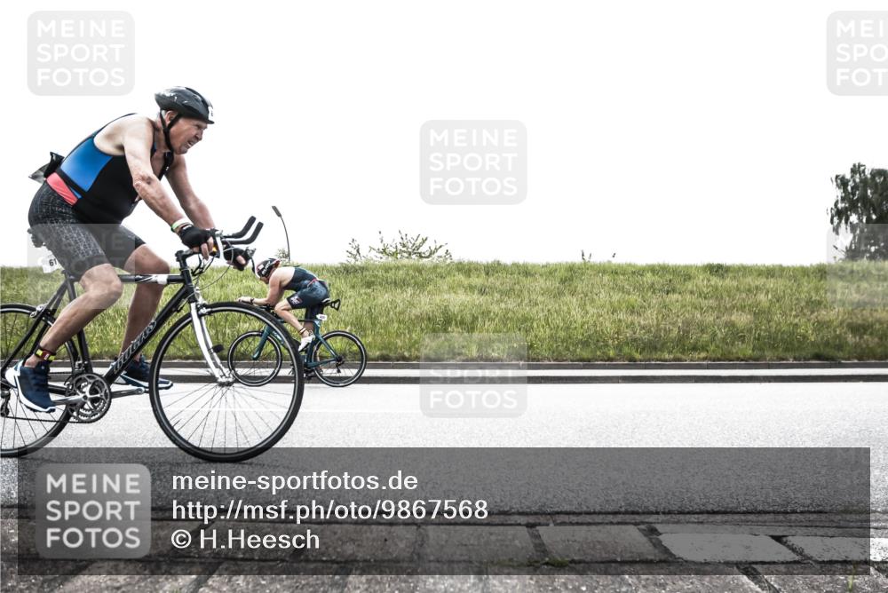 21.06.2026 - 29. Vierlanden-Triathlon H.Heesch http://msf.ph/oto/9867568 21.06.2026 10:35:18 Radfahren 220, 257, 271, 430, 611 meine-sportfotos.de
