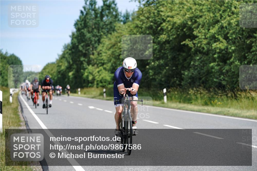 21.06.2026 - Viking Triathlon Michael Burmester http://msf.ph/oto/9867586 21.06.2026 12:18:59 Radfahren 31, 39, 52, 171, 217, 233, 323, 325, 371, 452, 496, 516, 517, 662 meine-sportfotos.de