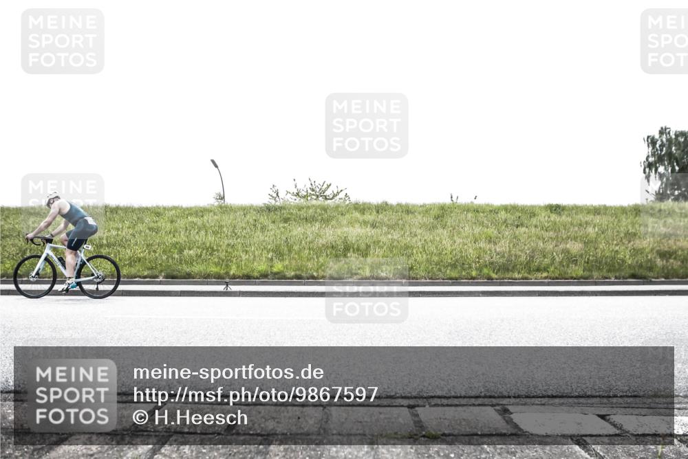 21.06.2026 - 29. Vierlanden-Triathlon H.Heesch http://msf.ph/oto/9867597 21.06.2026 10:35:44 Radfahren 46, 131, 173, 306, 348 meine-sportfotos.de