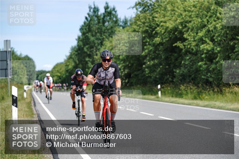 21.06.2026 - Viking Triathlon Michael Burmester http://msf.ph/oto/9867603 21.06.2026 12:19:04 Radfahren 39, 171, 325, 452, 496, 516, 517, 648, 656, 662 meine-sportfotos.de
