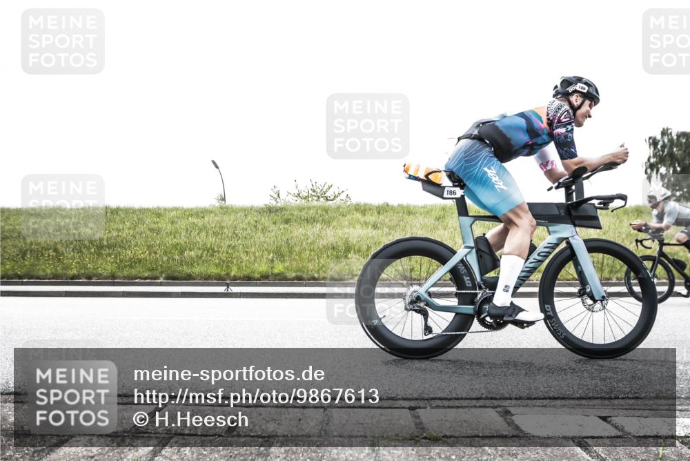 21.06.2026 - 29. Vierlanden-Triathlon H.Heesch http://msf.ph/oto/9867613 21.06.2026 10:36:03 Radfahren 9, 10, 25, 26, 34, 60, 88, 104, 186, 243, 278, 589 meine-sportfotos.de