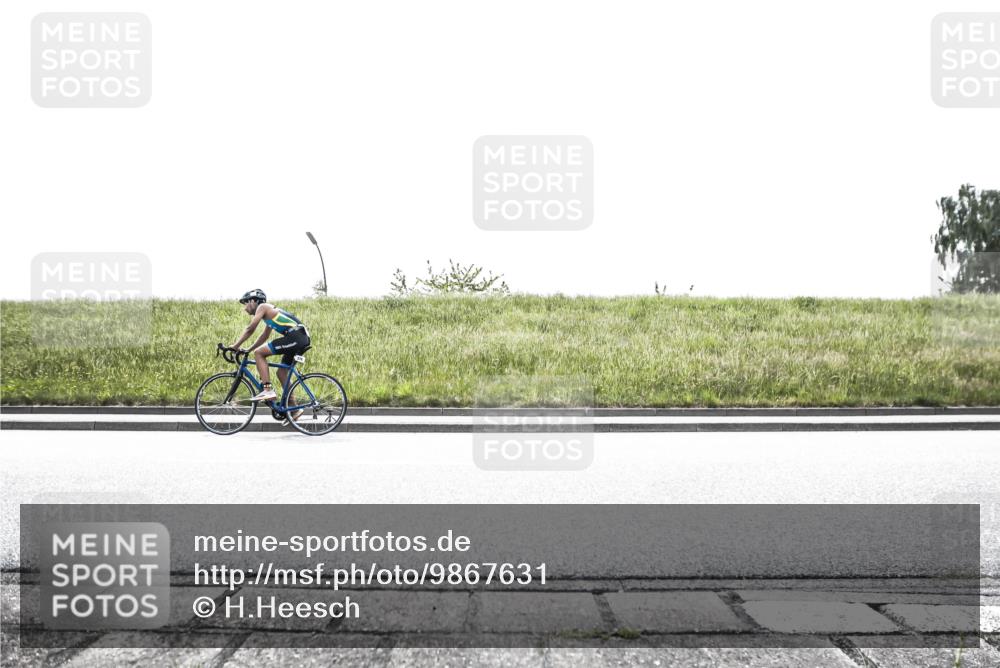 21.06.2026 - 29. Vierlanden-Triathlon H.Heesch http://msf.ph/oto/9867631 21.06.2026 10:36:17 Radfahren 223, 349, 376, 504 meine-sportfotos.de