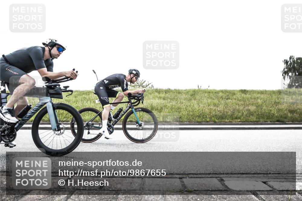 21.06.2026 - 29. Vierlanden-Triathlon H.Heesch http://msf.ph/oto/9867655 21.06.2026 10:36:45 Radfahren 51, 55, 78, 99, 106, 128, 177, 197, 292, 298 meine-sportfotos.de