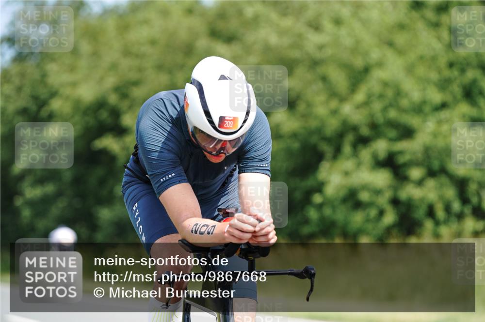 21.06.2026 - Viking Triathlon Michael Burmester http://msf.ph/oto/9867668 21.06.2026 12:19:30 Radfahren 30, 209, 343, 421, 425, 441, 443, 443, 472, 648 meine-sportfotos.de