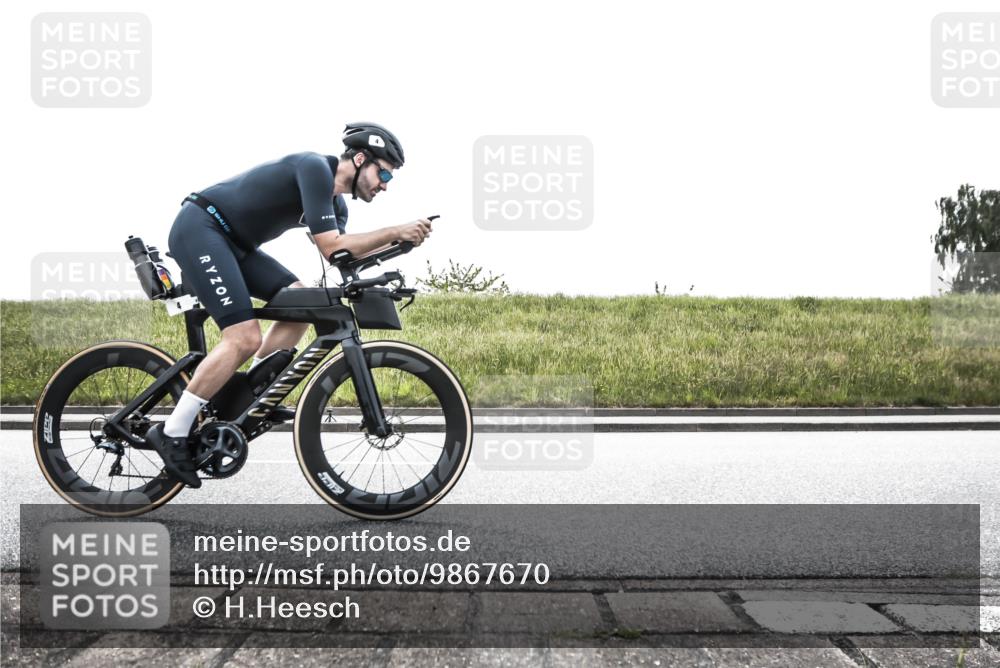 21.06.2026 - 29. Vierlanden-Triathlon H.Heesch http://msf.ph/oto/9867670 21.06.2026 10:37:03 Radfahren 4, 40, 354 meine-sportfotos.de