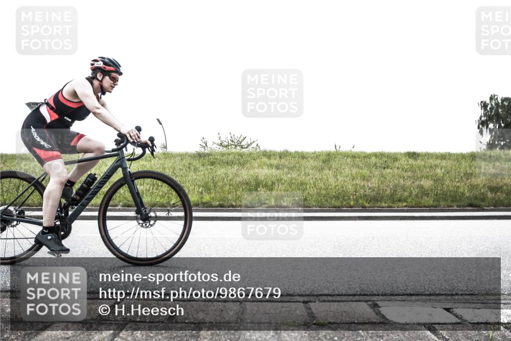 21.06.2026 - 29. Vierlanden-Triathlon H.Heesch http://msf.ph/oto/9867679 21.06.2026 10:37:10 Radfahren 7, 40, 61, 500 meine-sportfotos.de