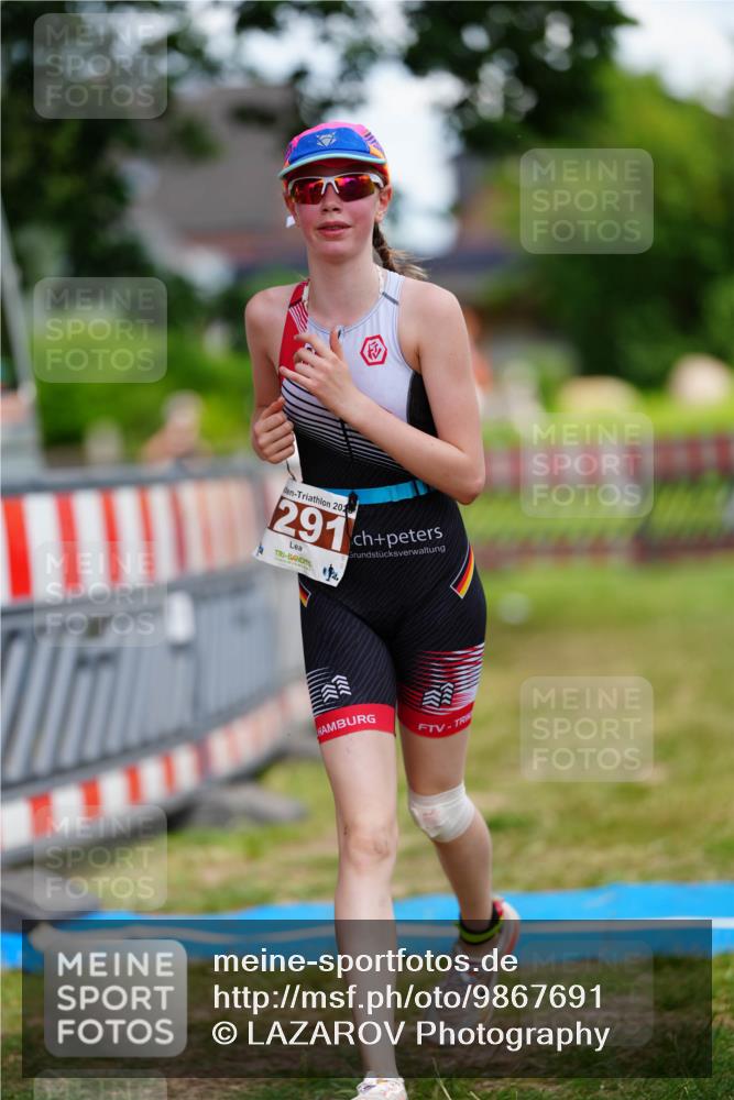 21.06.2026 - 29. Vierlanden-Triathlon LAZAROV Photography http://msf.ph/oto/9867691 21.06.2026 15:31:19 Ziel 201, 291 meine-sportfotos.de
