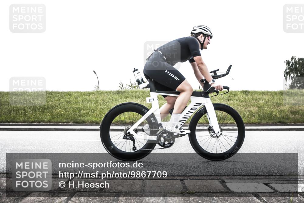21.06.2026 - 29. Vierlanden-Triathlon H.Heesch http://msf.ph/oto/9867709 21.06.2026 10:37:36 Radfahren 252, 267 meine-sportfotos.de