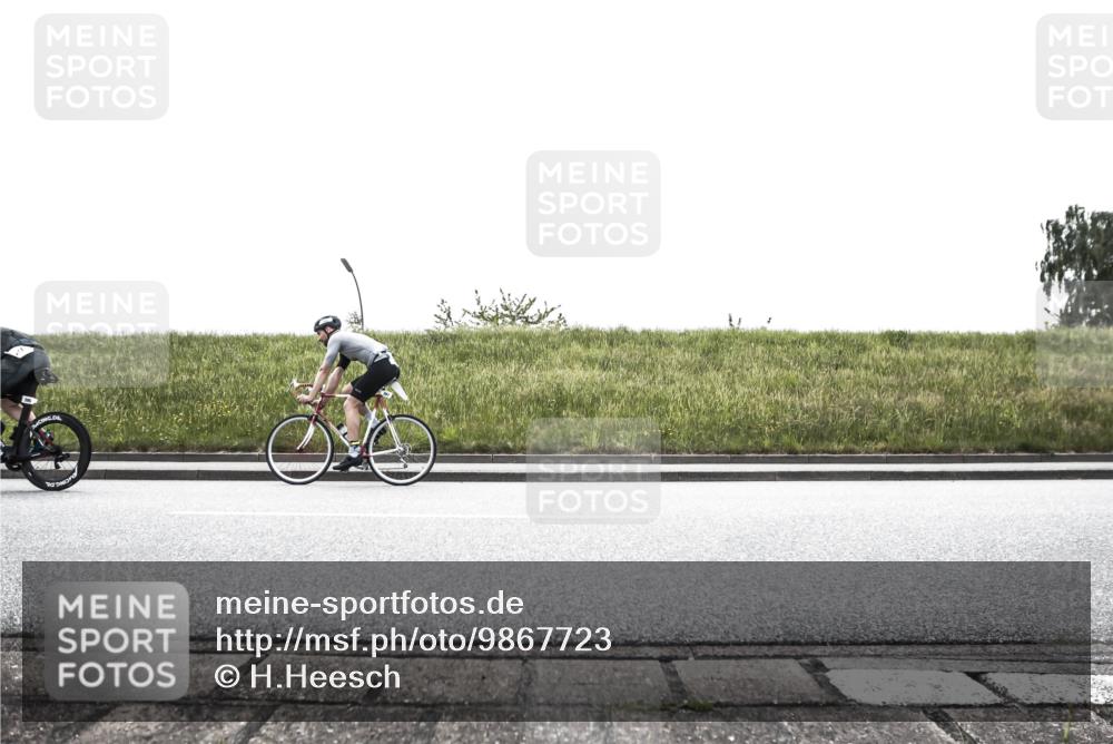 21.06.2026 - 29. Vierlanden-Triathlon H.Heesch http://msf.ph/oto/9867723 21.06.2026 10:37:49 Radfahren 20, 27, 35, 67, 233, 275, 336, 361, 395, 429 meine-sportfotos.de