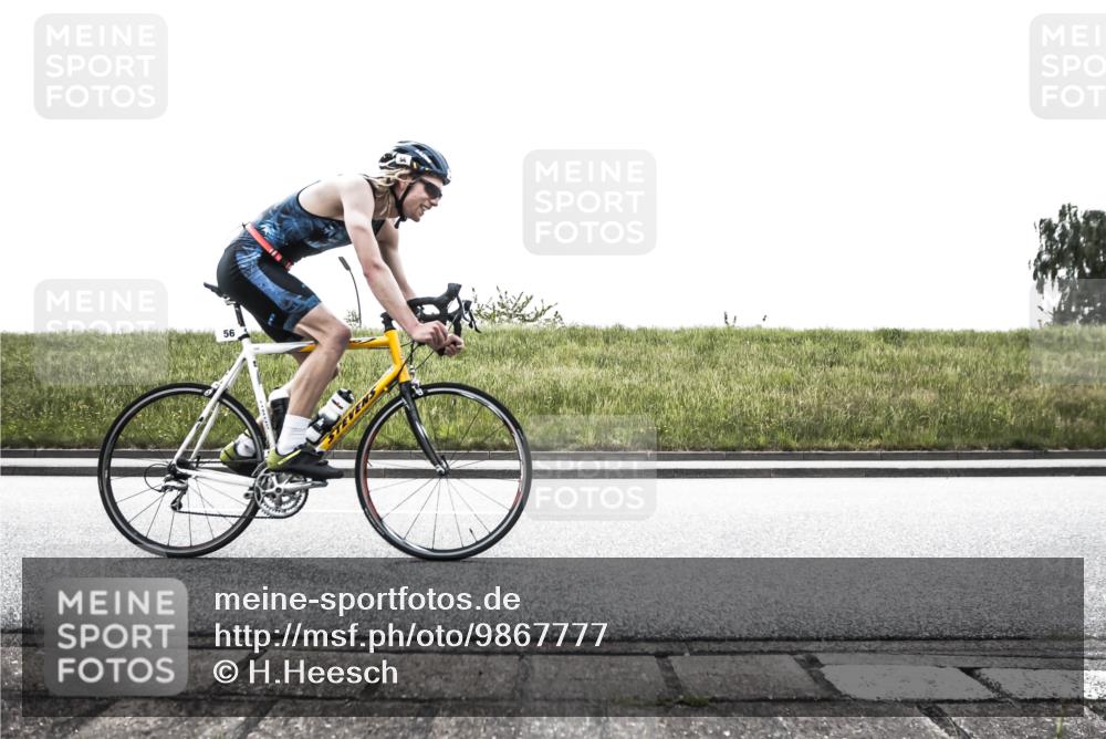 21.06.2026 - 29. Vierlanden-Triathlon H.Heesch http://msf.ph/oto/9867777 21.06.2026 10:38:48 Radfahren 56, 82 meine-sportfotos.de