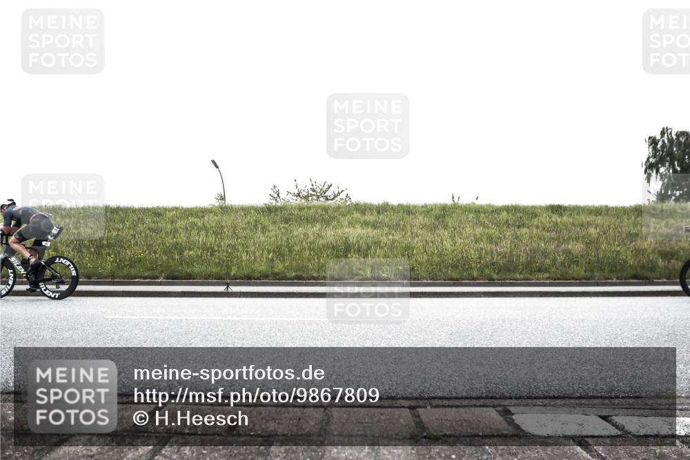 21.06.2026 - 29. Vierlanden-Triathlon H.Heesch http://msf.ph/oto/9867809 21.06.2026 10:39:48 Radfahren 23, 30, 111, 142, 179, 431, 454 meine-sportfotos.de