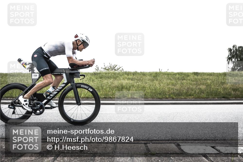21.06.2026 - 29. Vierlanden-Triathlon H.Heesch http://msf.ph/oto/9867824 21.06.2026 10:40:07 Radfahren 154, 309 meine-sportfotos.de