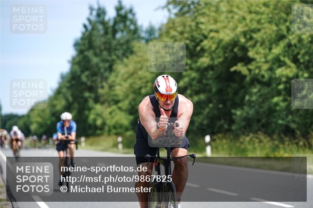 21.06.2026 - Viking Triathlon Michael Burmester http://msf.ph/oto/9867825 21.06.2026 12:21:35 Radfahren 100, 100, 102, 147, 161, 214, 234, 249, 275, 399, 465, 475, 505, 508, 533, 624, 632, 650 meine-sportfotos.de