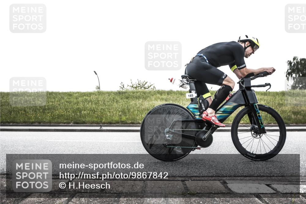 21.06.2026 - 29. Vierlanden-Triathlon H.Heesch http://msf.ph/oto/9867842 21.06.2026 10:40:53 Radfahren 3, 39, 165, 180, 231, 269, 289, 316 meine-sportfotos.de