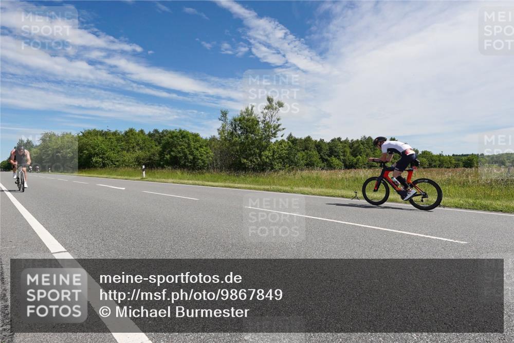 21.06.2026 - Viking Triathlon Michael Burmester http://msf.ph/oto/9867849 21.06.2026 11:42:27 Radfahren 83, 116, 118, 124, 142, 172, 331, 556, 661 meine-sportfotos.de