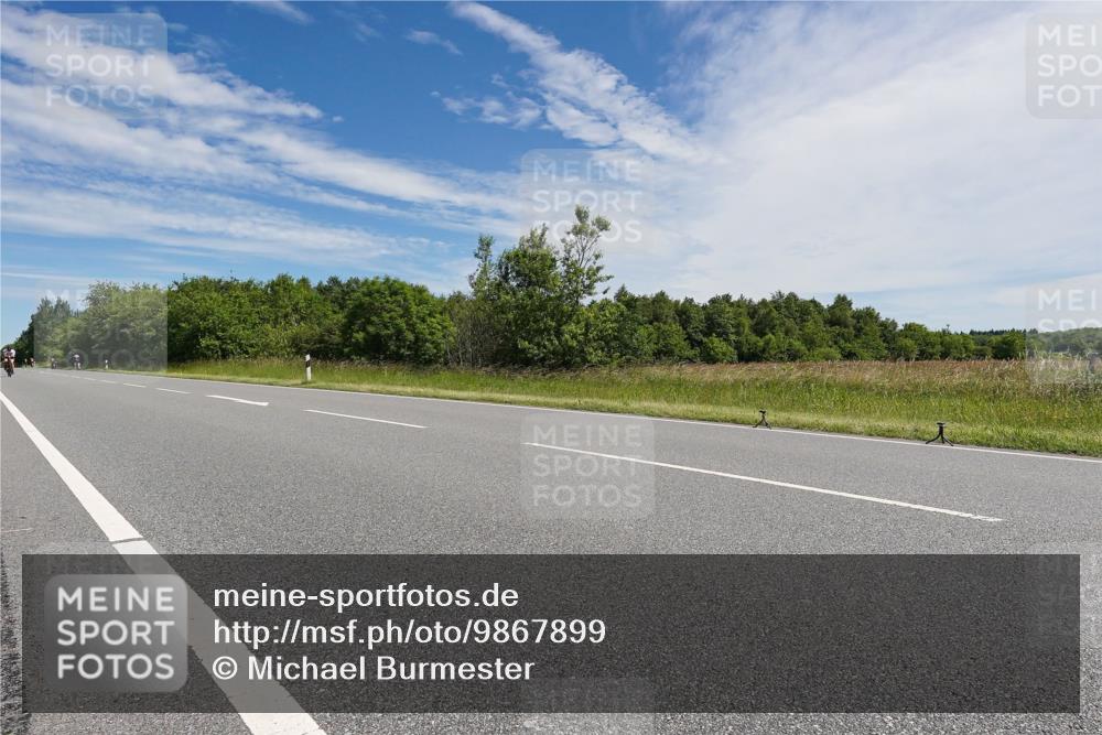 21.06.2026 - Viking Triathlon Michael Burmester http://msf.ph/oto/9867899 21.06.2026 11:43:01 Radfahren 16, 55, 57, 89, 90, 132, 226, 226, 267, 304, 640, 659 meine-sportfotos.de