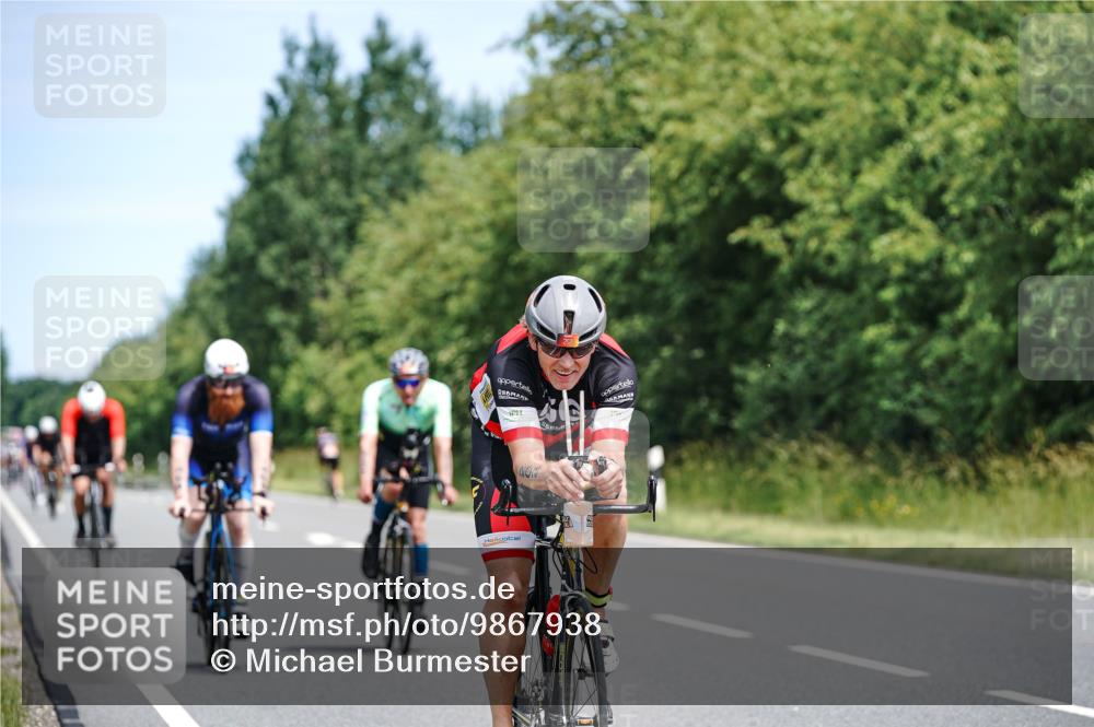 21.06.2026 - Viking Triathlon Michael Burmester http://msf.ph/oto/9867938 21.06.2026 12:21:54 Radfahren 41, 53, 83, 86, 100, 102, 202, 205, 219, 238, 239, 243, 321, 324, 341, 429, 456, 467, 469, 475, 505, 533, 624, 632, 645, 668, 670 meine-sportfotos.de
