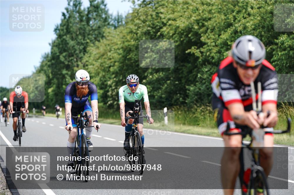 21.06.2026 - Viking Triathlon Michael Burmester http://msf.ph/oto/9867948 21.06.2026 12:21:54 Radfahren 41, 53, 83, 86, 100, 102, 202, 205, 219, 238, 239, 243, 321, 324, 341, 429, 456, 467, 469, 475, 505, 533, 624, 632, 645, 668, 670 meine-sportfotos.de