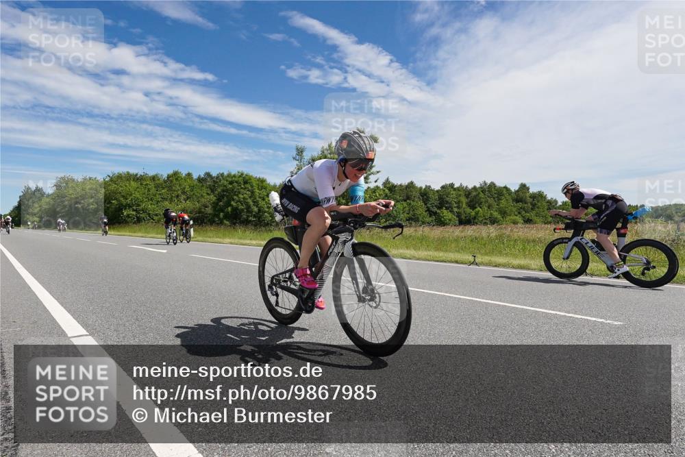 21.06.2026 - Viking Triathlon Michael Burmester http://msf.ph/oto/9867985 21.06.2026 11:44:00 Radfahren 20, 66, 68, 70, 70, 75, 255, 261, 370, 386, 419, 441, 463, 642, 670 meine-sportfotos.de