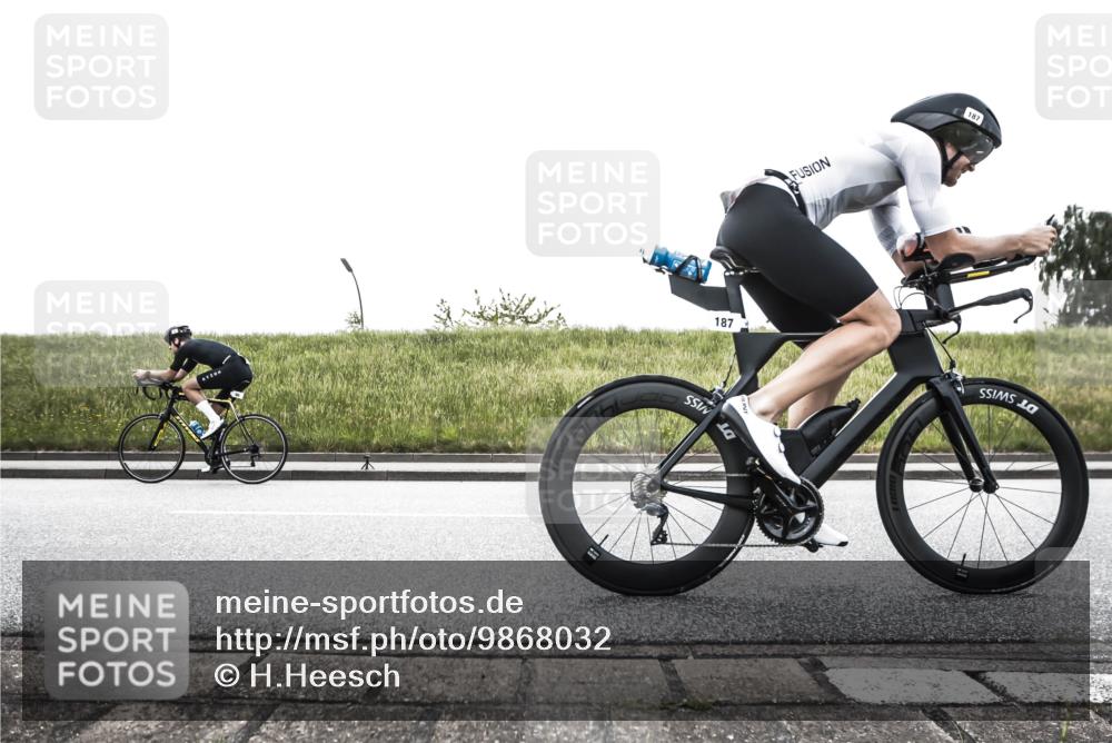 21.06.2026 - 29. Vierlanden-Triathlon H.Heesch http://msf.ph/oto/9868032 21.06.2026 10:43:27 Radfahren 96, 130, 156, 187, 447 meine-sportfotos.de