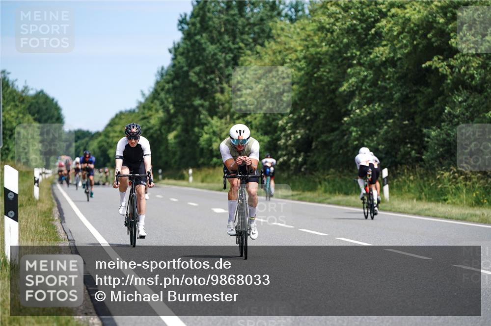 21.06.2026 - Viking Triathlon Michael Burmester http://msf.ph/oto/9868033 21.06.2026 12:22:19 Radfahren 83, 94, 132, 192, 205, 219, 238, 239, 262, 318, 369, 429, 456, 467, 523, 548, 606, 644 meine-sportfotos.de