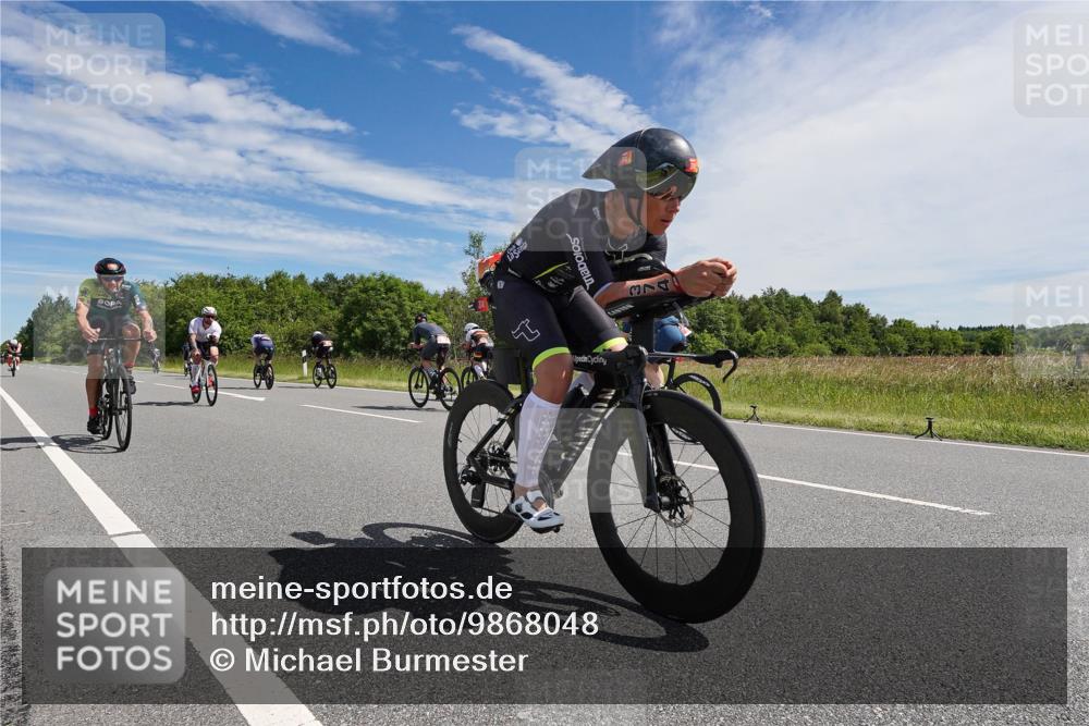 21.06.2026 - Viking Triathlon Michael Burmester http://msf.ph/oto/9868048 21.06.2026 11:44:22 Radfahren 44, 84, 163, 166, 199, 211, 252, 282, 289, 348, 348, 374, 387, 411, 509, 561, 608, 613, 643 meine-sportfotos.de