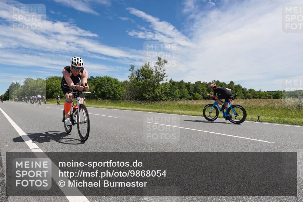 21.06.2026 - Viking Triathlon Michael Burmester http://msf.ph/oto/9868054 21.06.2026 11:44:25 Radfahren 44, 56, 84, 163, 166, 199, 211, 252, 282, 289, 348, 348, 374, 387, 411, 509, 561, 608, 613, 643 meine-sportfotos.de