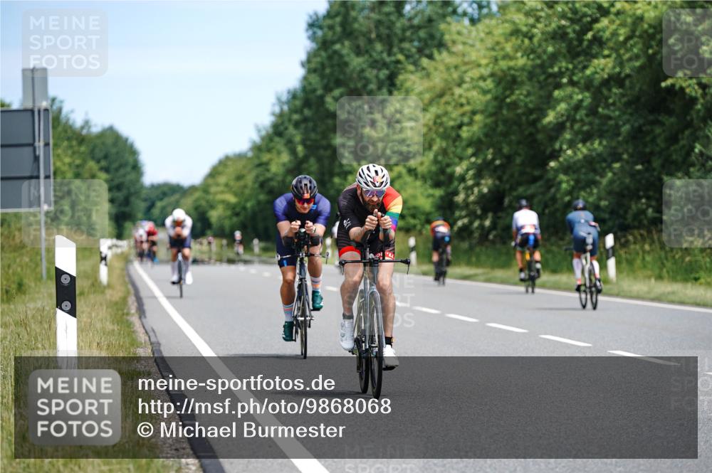 21.06.2026 - Viking Triathlon Michael Burmester http://msf.ph/oto/9868068 21.06.2026 12:22:24 Radfahren 94, 132, 142, 192, 262, 279, 318, 329, 369, 442, 523, 548, 606, 644 meine-sportfotos.de