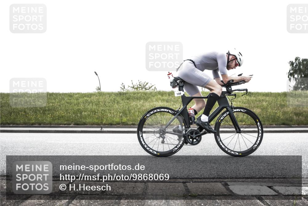 21.06.2026 - 29. Vierlanden-Triathlon H.Heesch http://msf.ph/oto/9868069 21.06.2026 10:44:06 Radfahren 109, 220, 228, 290, 357, 359 meine-sportfotos.de