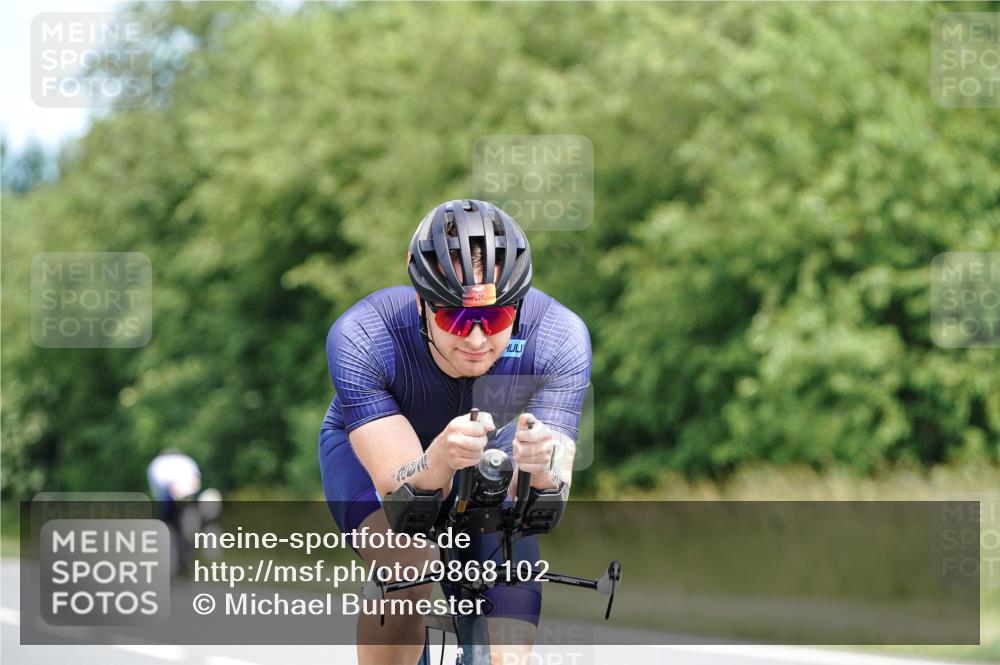 21.06.2026 - Viking Triathlon Michael Burmester http://msf.ph/oto/9868102 21.06.2026 12:22:27 Radfahren 94, 132, 134, 142, 192, 262, 279, 318, 329, 369, 442, 523, 548, 577, 606, 644 meine-sportfotos.de