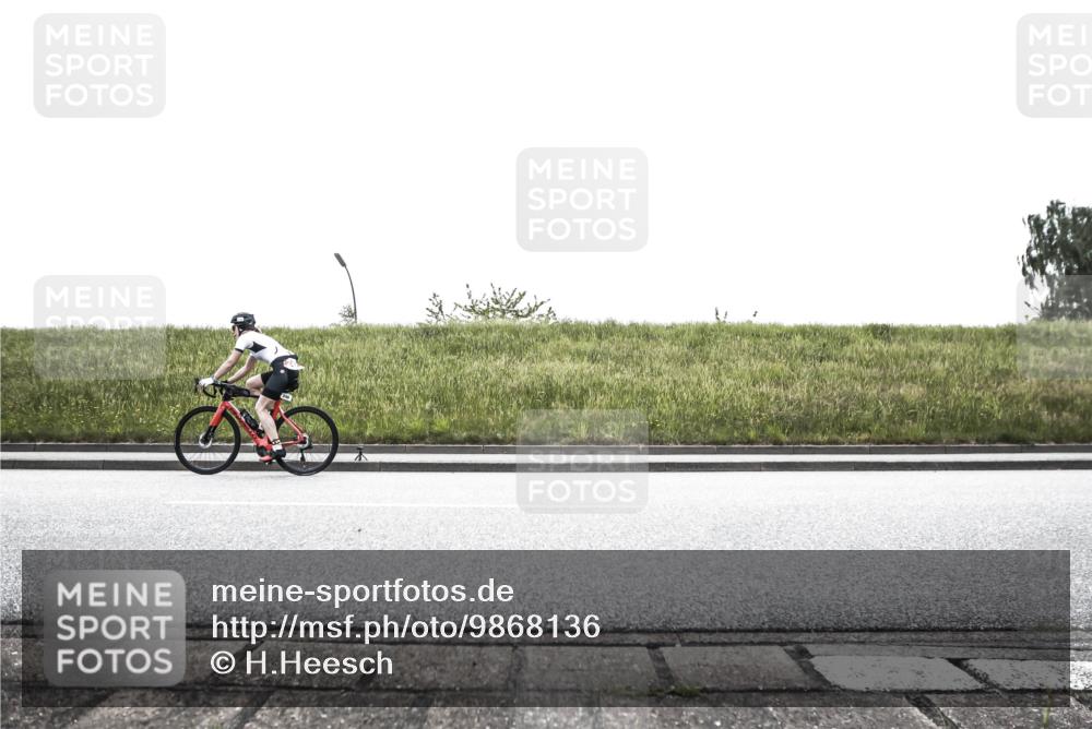 21.06.2026 - 29. Vierlanden-Triathlon H.Heesch http://msf.ph/oto/9868136 21.06.2026 10:44:49 Radfahren 25, 34, 59, 121, 191, 248, 261, 419, 452, 474 meine-sportfotos.de