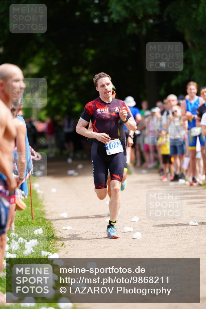 21.06.2026 - 29. Vierlanden-Triathlon LAZAROV Photography http://msf.ph/oto/9868211 21.06.2026 13:34:12 Laufen 1092 meine-sportfotos.de