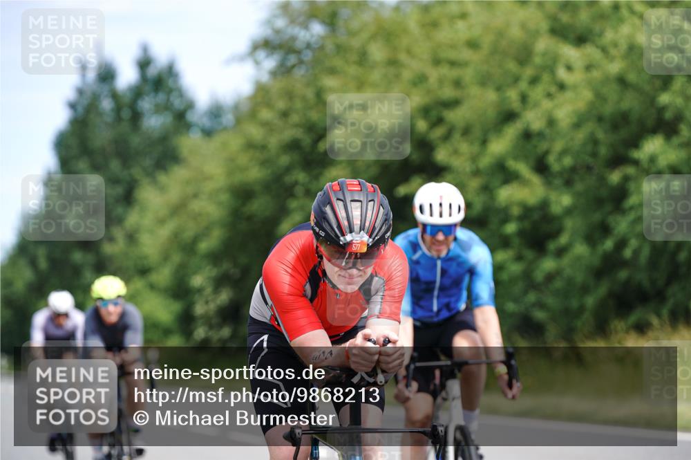 21.06.2026 - Viking Triathlon Michael Burmester http://msf.ph/oto/9868213 21.06.2026 12:22:45 Radfahren 132, 134, 142, 158, 279, 329, 364, 436, 442, 577, 602, 630 meine-sportfotos.de