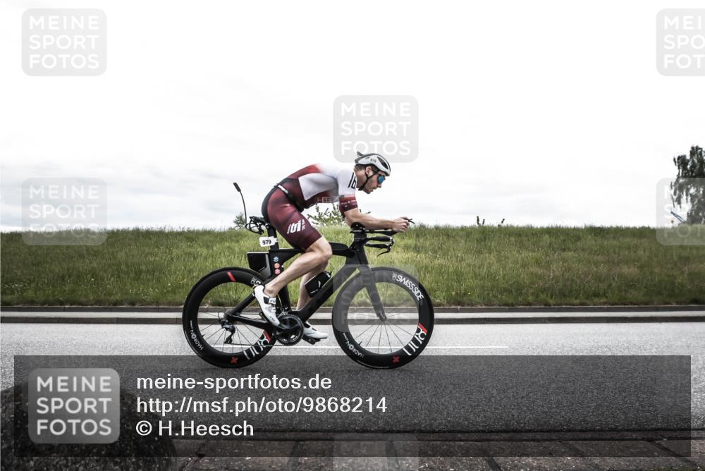 21.06.2026 - 29. Vierlanden-Triathlon H.Heesch http://msf.ph/oto/9868214 21.06.2026 12:11:51 Radfahren 850, 979 meine-sportfotos.de