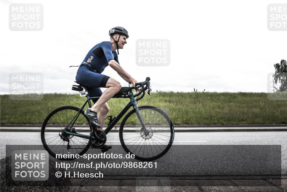 21.06.2026 - 29. Vierlanden-Triathlon H.Heesch http://msf.ph/oto/9868261 21.06.2026 12:12:33 Radfahren 806 meine-sportfotos.de