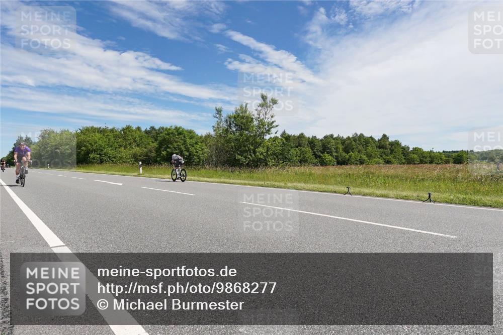 21.06.2026 - Viking Triathlon Michael Burmester http://msf.ph/oto/9868277 21.06.2026 11:46:31 Radfahren 87, 95, 154, 181, 181, 295, 335, 355, 409, 462, 527, 649, 649, 655 meine-sportfotos.de