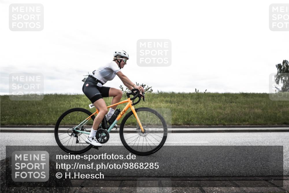 21.06.2026 - 29. Vierlanden-Triathlon H.Heesch http://msf.ph/oto/9868285 21.06.2026 12:13:19 Radfahren 840 meine-sportfotos.de