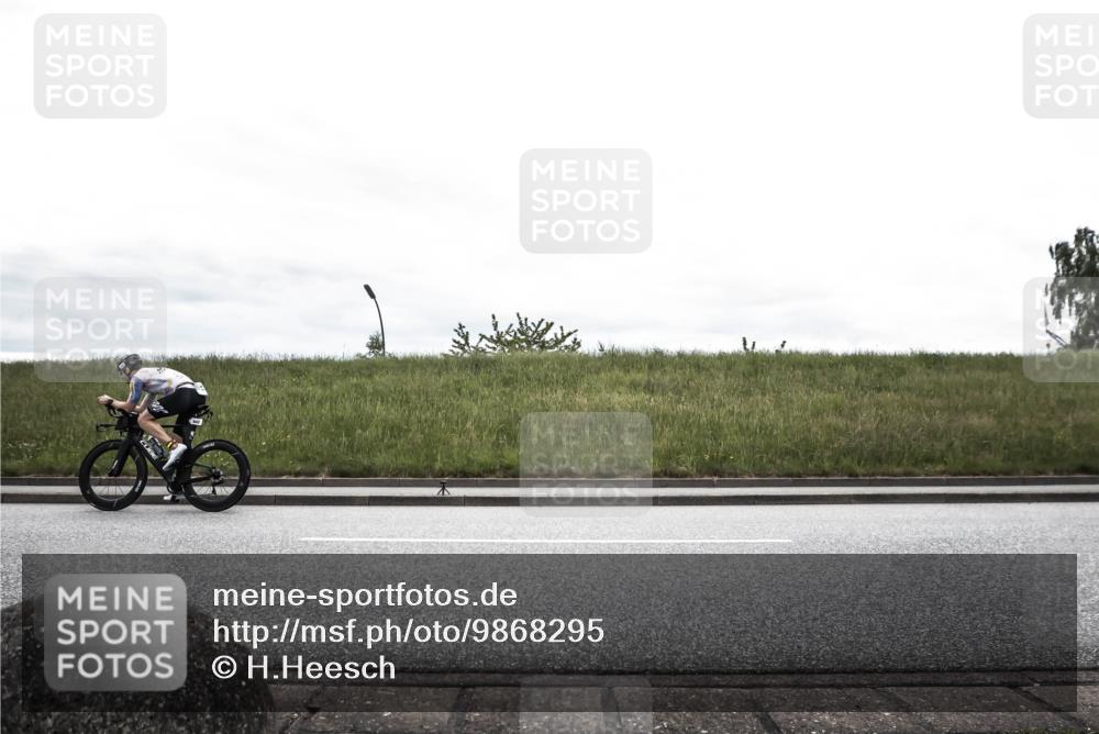 21.06.2026 - 29. Vierlanden-Triathlon H.Heesch http://msf.ph/oto/9868295 21.06.2026 12:13:37 Radfahren 270, 642, 715, 724, 855 meine-sportfotos.de