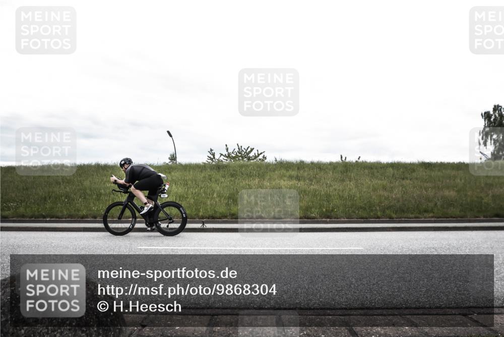 21.06.2026 - 29. Vierlanden-Triathlon H.Heesch http://msf.ph/oto/9868304 21.06.2026 12:13:42 Radfahren 270, 724, 764, 855 meine-sportfotos.de
