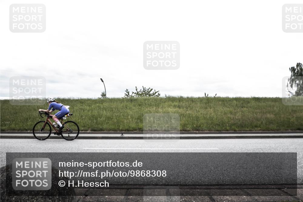 21.06.2026 - 29. Vierlanden-Triathlon H.Heesch http://msf.ph/oto/9868308 21.06.2026 12:13:43 Radfahren 270, 764, 855 meine-sportfotos.de