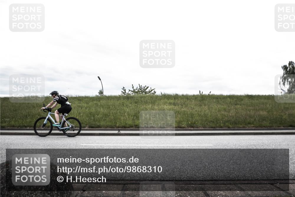 21.06.2026 - 29. Vierlanden-Triathlon H.Heesch http://msf.ph/oto/9868310 21.06.2026 12:13:45 Radfahren 764, 855 meine-sportfotos.de